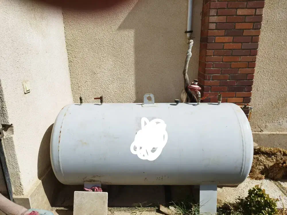 منبع گاز مایع۱۰۰۰ لیتریlpg|آبگرمکن، پکیج، شوفاژ|هشتگرد, تهران دشت|دیوار