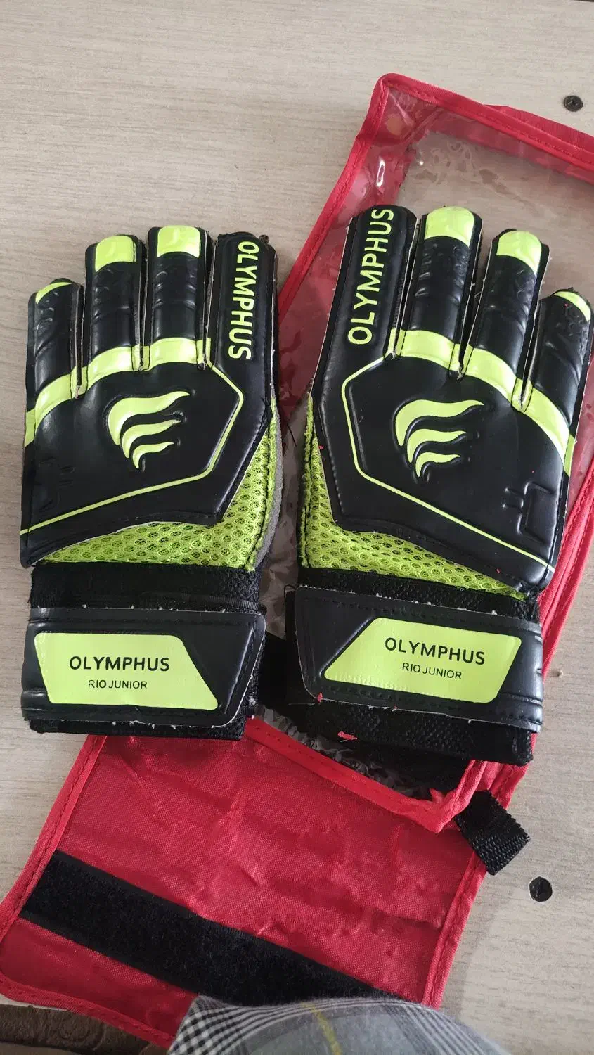 دستکش دروازهبان|تجهیزات ورزشی|آران و بیدگل, |دیوار