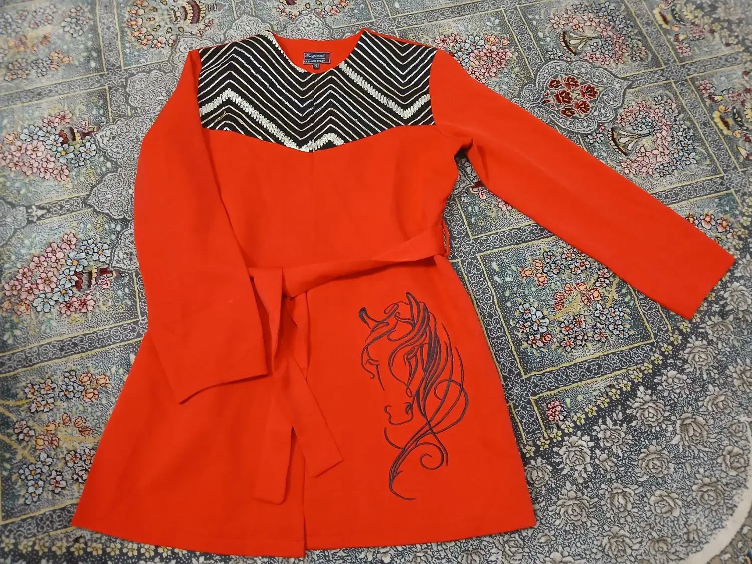 مانتو،لباس مجلسی،شومیز،هودی،بامبر|لباس|قم, حکمت شمالی|دیوار