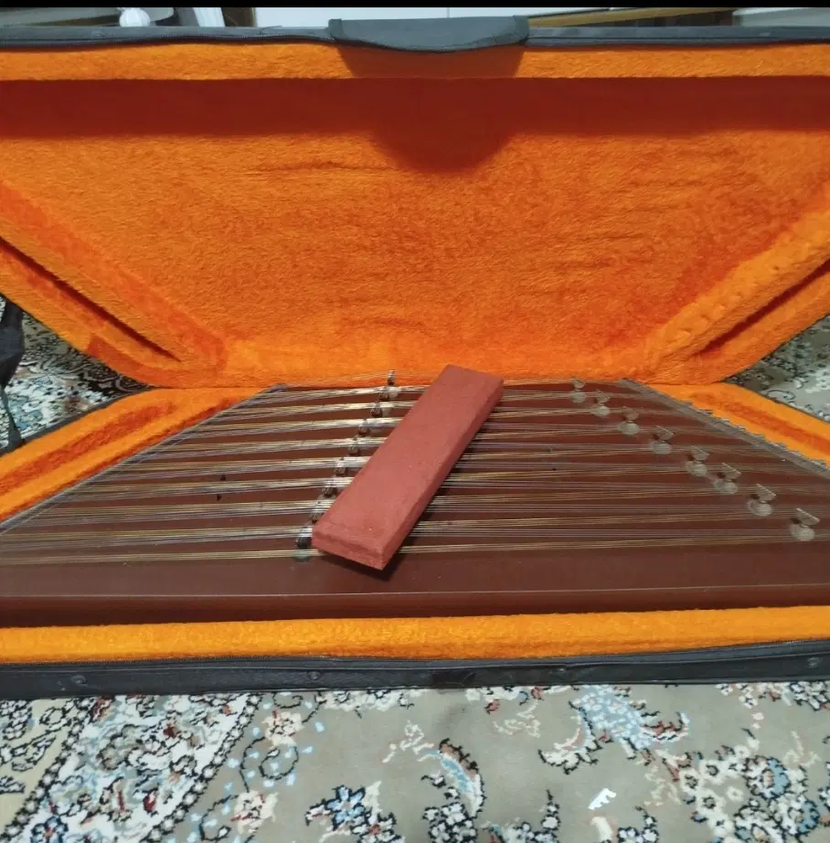 سنتور|سازهای سنتی|شیراز, میانرود|دیوار
