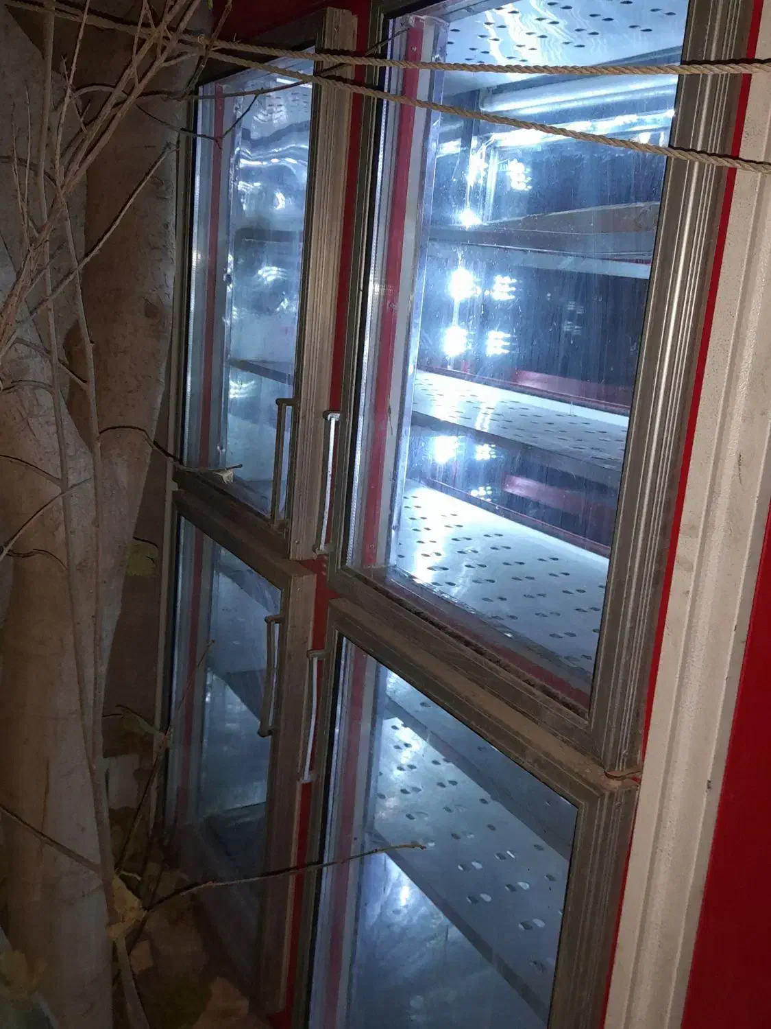 یخچال ویترینی بزرگ سالم وبسیارتمیز|فروشگاه و مغازه|الوند, |دیوار