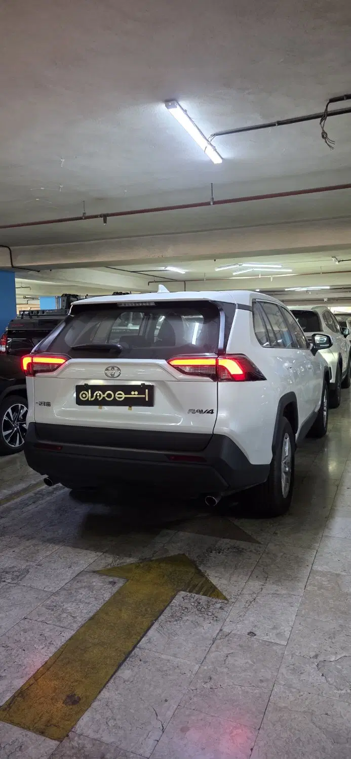 تویوتا RAV4 2025 تکوارداتی نقد و اقساط|خودرو سواری و وانت|تهران, قلهک|دیوار