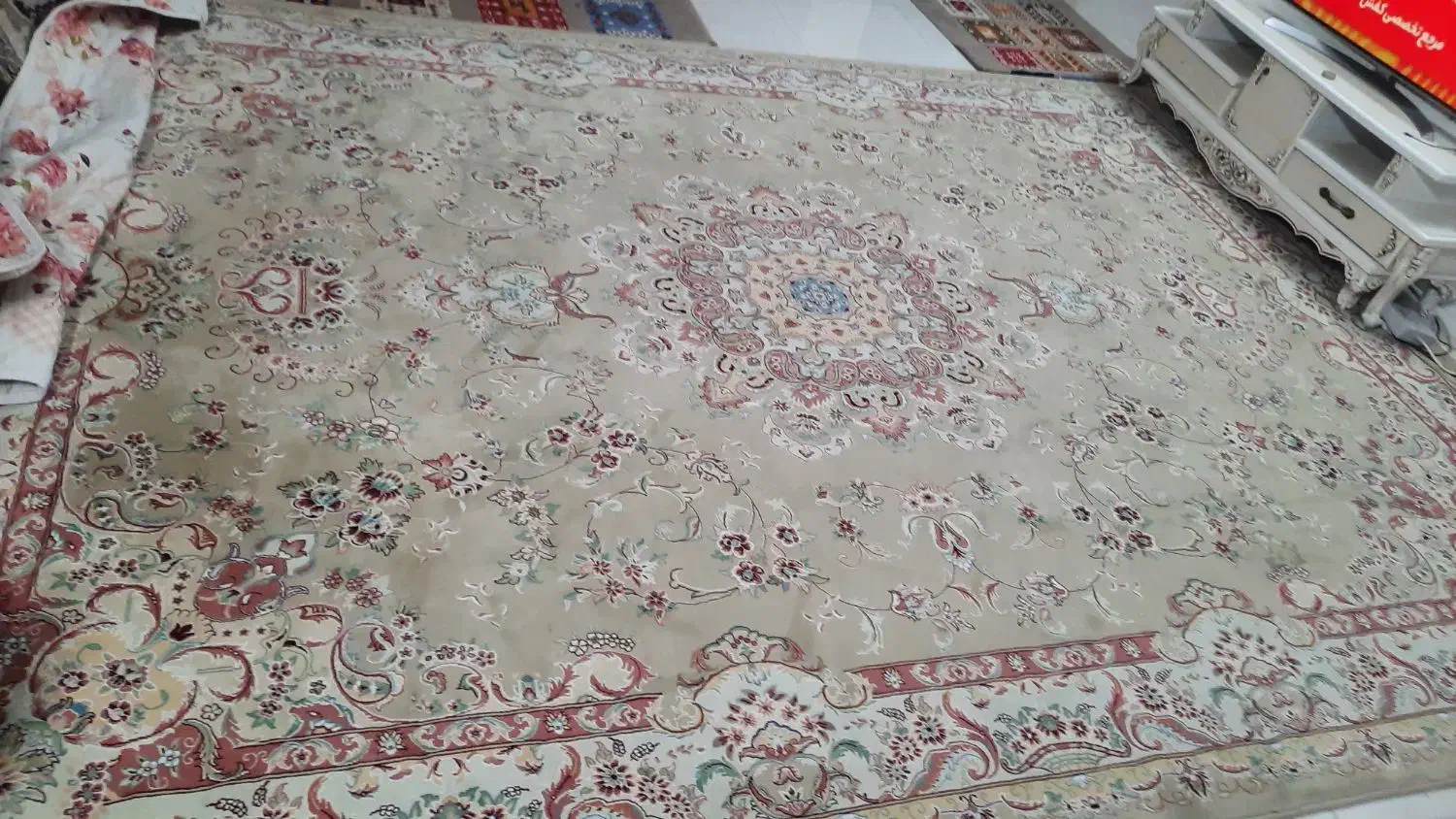 قالی ۱۲ متری|فرش|مشهد, حضرت حجت|دیوار