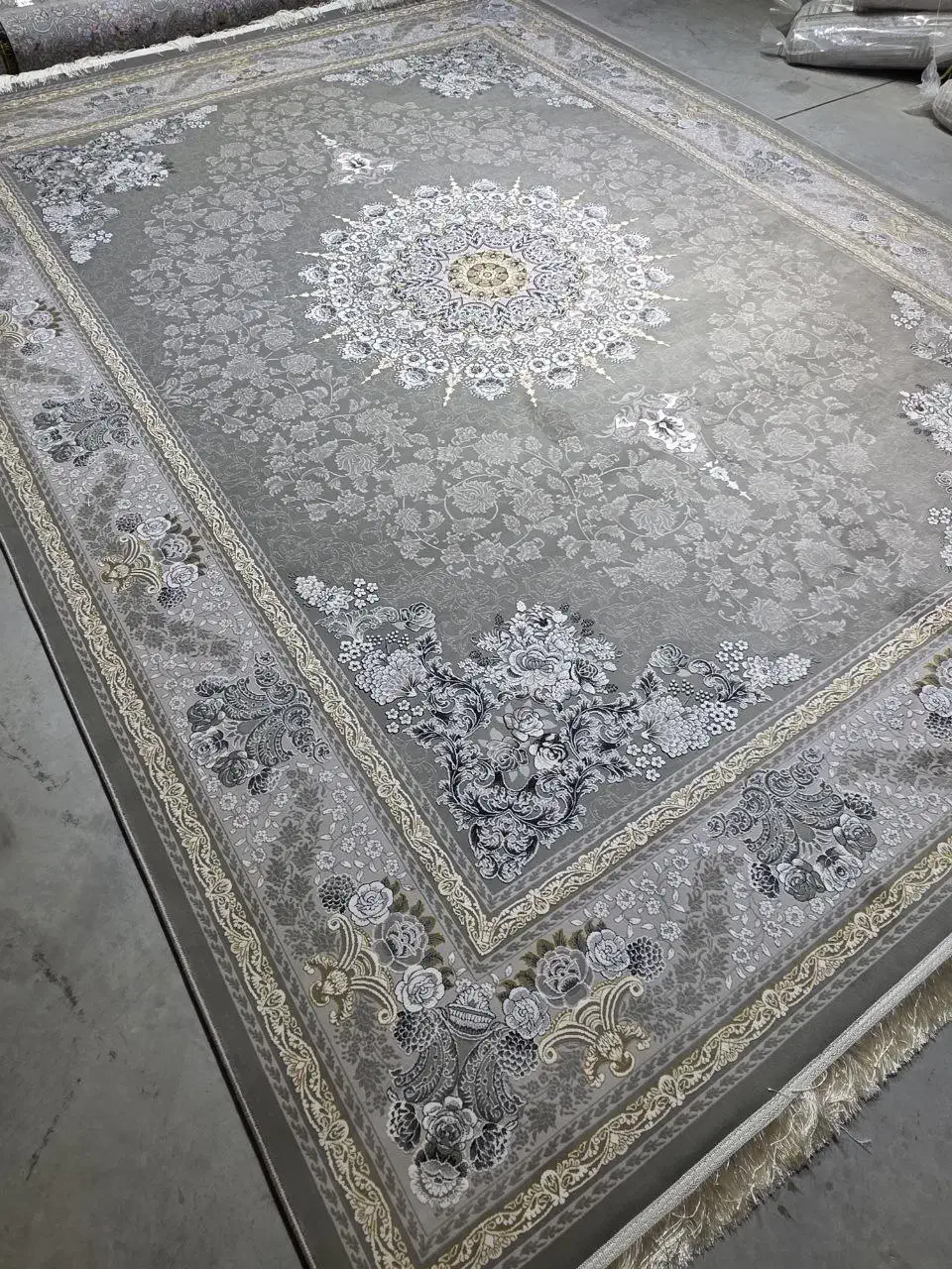 فرش ۶متری *۷۰۰شانه * ارسال از کاشان|فرش|بهبهان, |دیوار