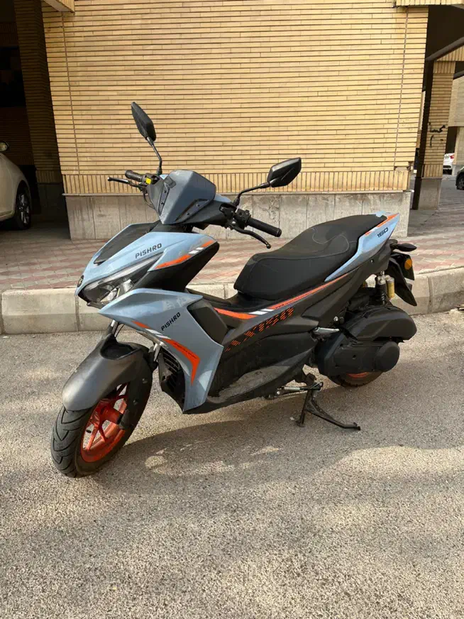 موتور ایروکس پیشرو اتوماتیک مدل 1403|موتورسیکلت|مشهد, شهرآرا|دیوار