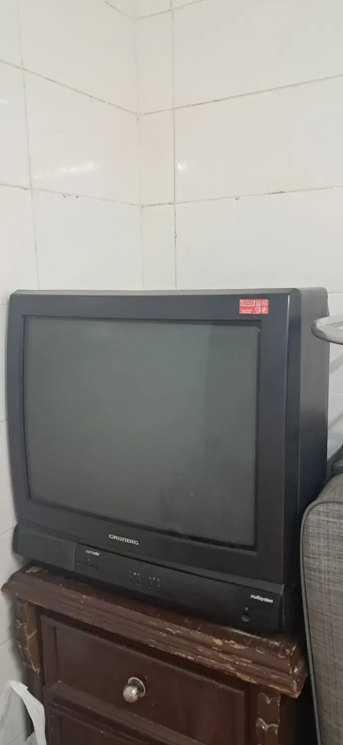 تلوزیون|تلویزیون و پروژکتور|اراک, |دیوار