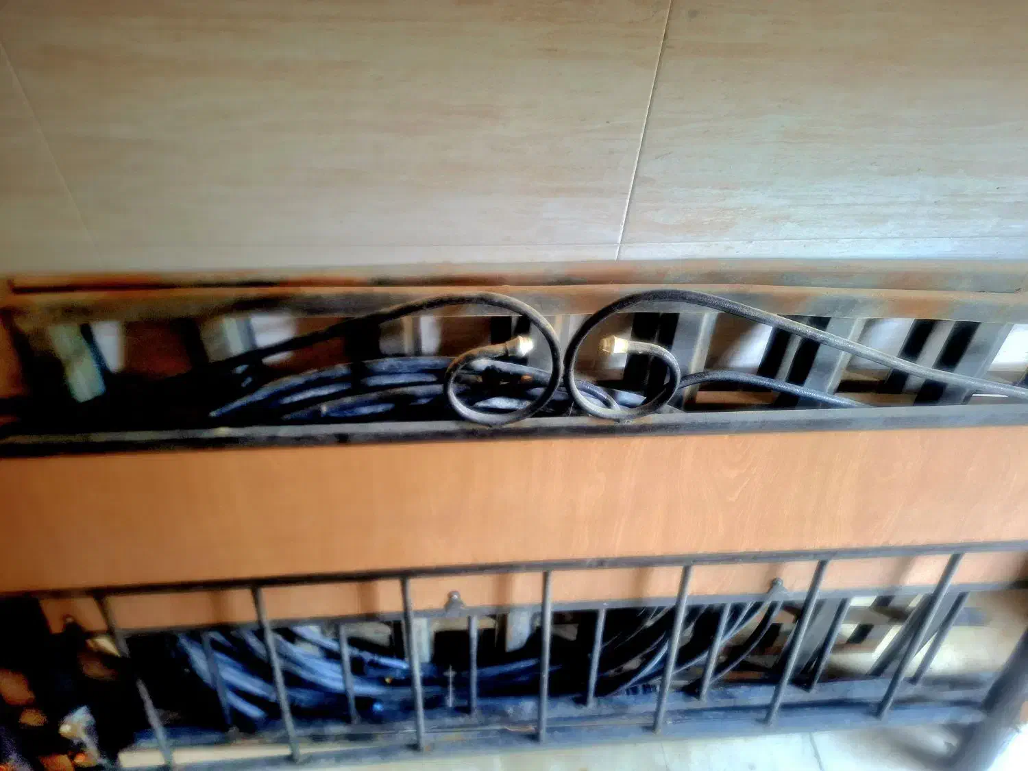 تخت خواب دونفره|تخت و سرویس خواب|برازجان, |دیوار