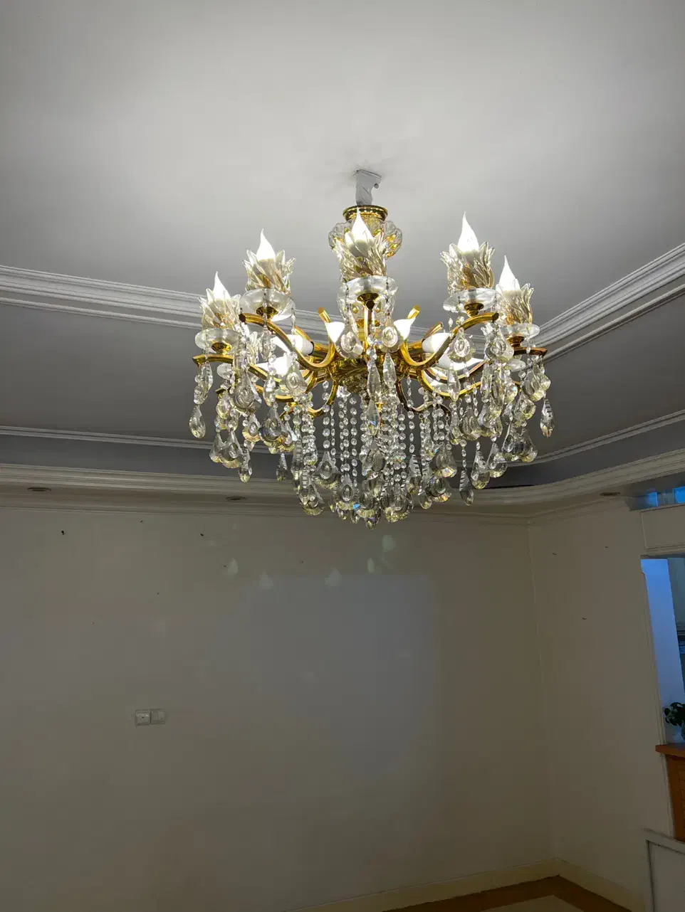 لوستر کلاسیک در حد نو|لوستر و چراغ آویز|اهواز, پادادشهر|دیوار