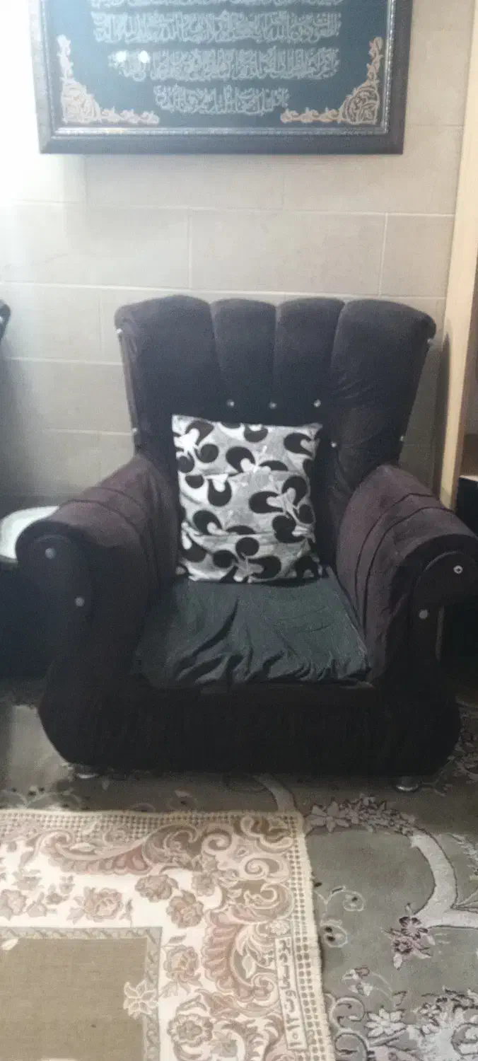 مبل راحتی|مبلمان خانگی و میز عسلی|تربت‌حیدریه, قائم|دیوار