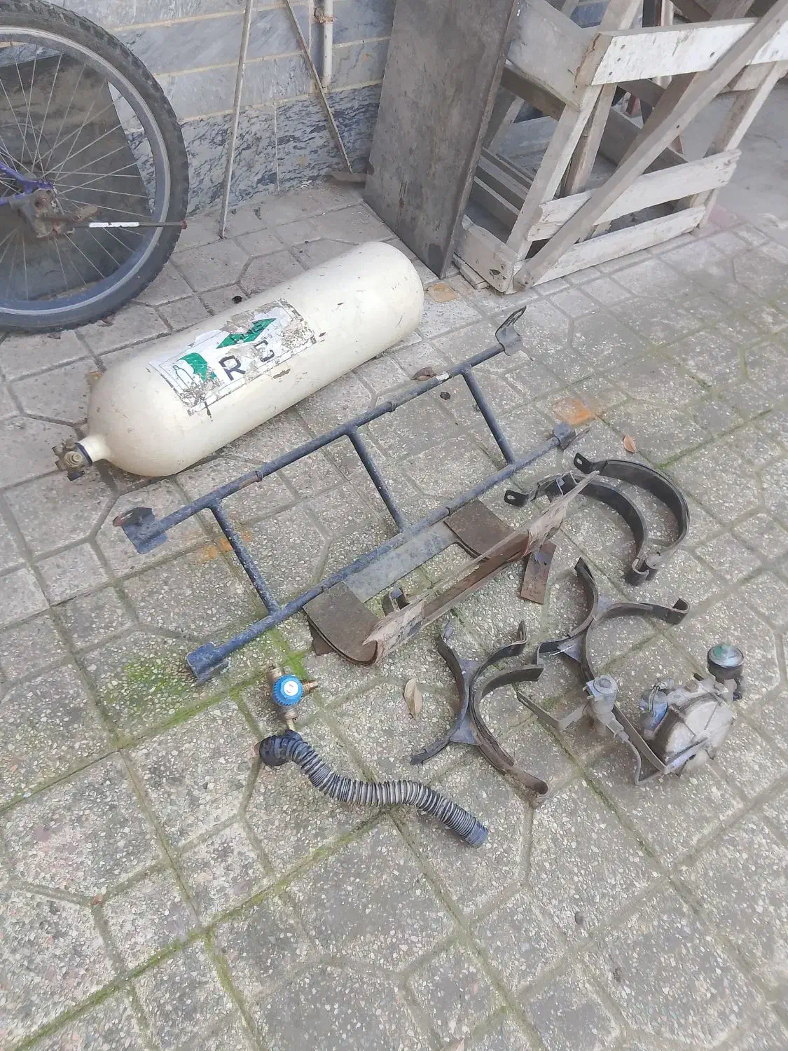 کپسول گاز  cng|قطعات یدکی و لوازم جانبی|آستانه اشرفیه, |دیوار