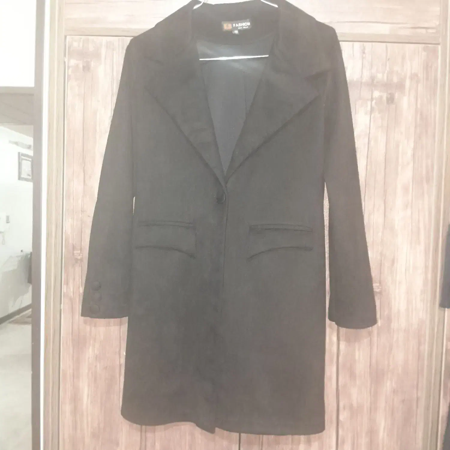 مانمانتوسوعیت مشکی وطوسی|لباس|شاهینشهر, شهرک پردیس|دیوار