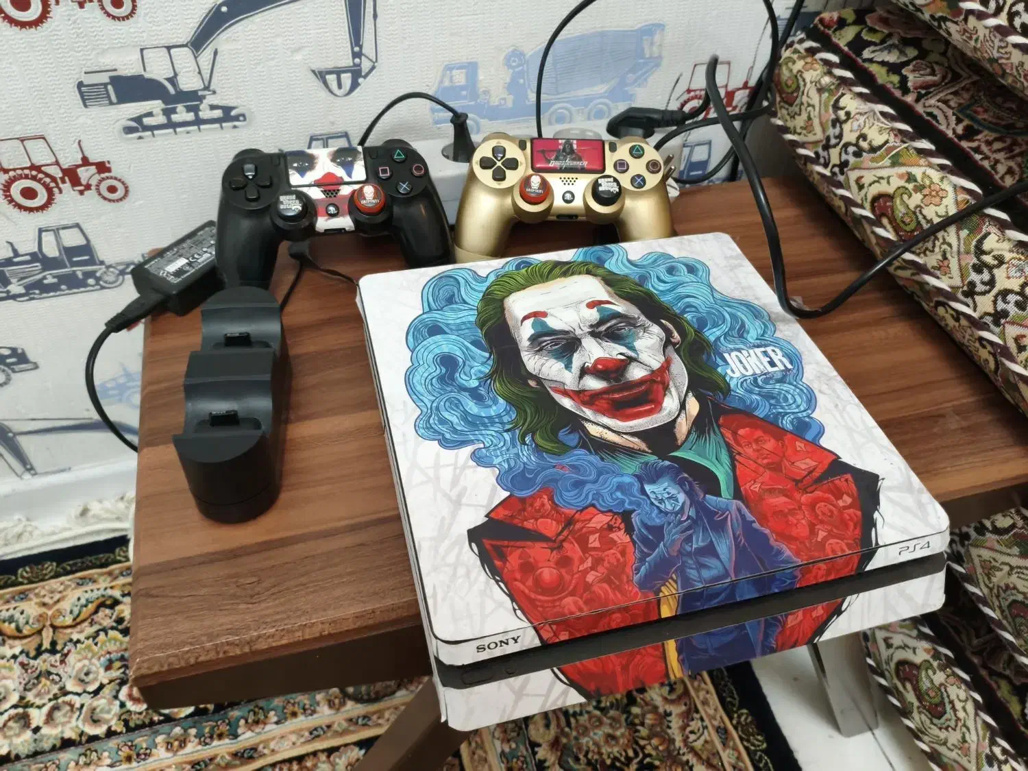 پلی استیشن۴کپی خور اسلیم با شارژردسته کارخانه سونی|کنسول، بازی ویدئویی و آنلاین|سنندج, |دیوار