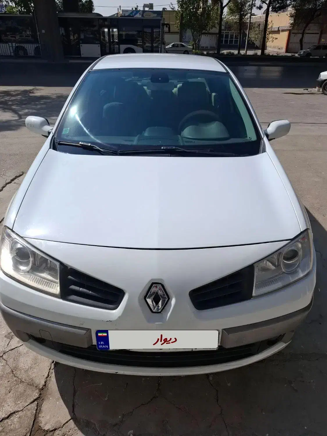 رنومگان ۲۰۰۰ وارداتی سند شخصی|خودرو سواری و وانت|اصفهان, همت‌آباد|دیوار