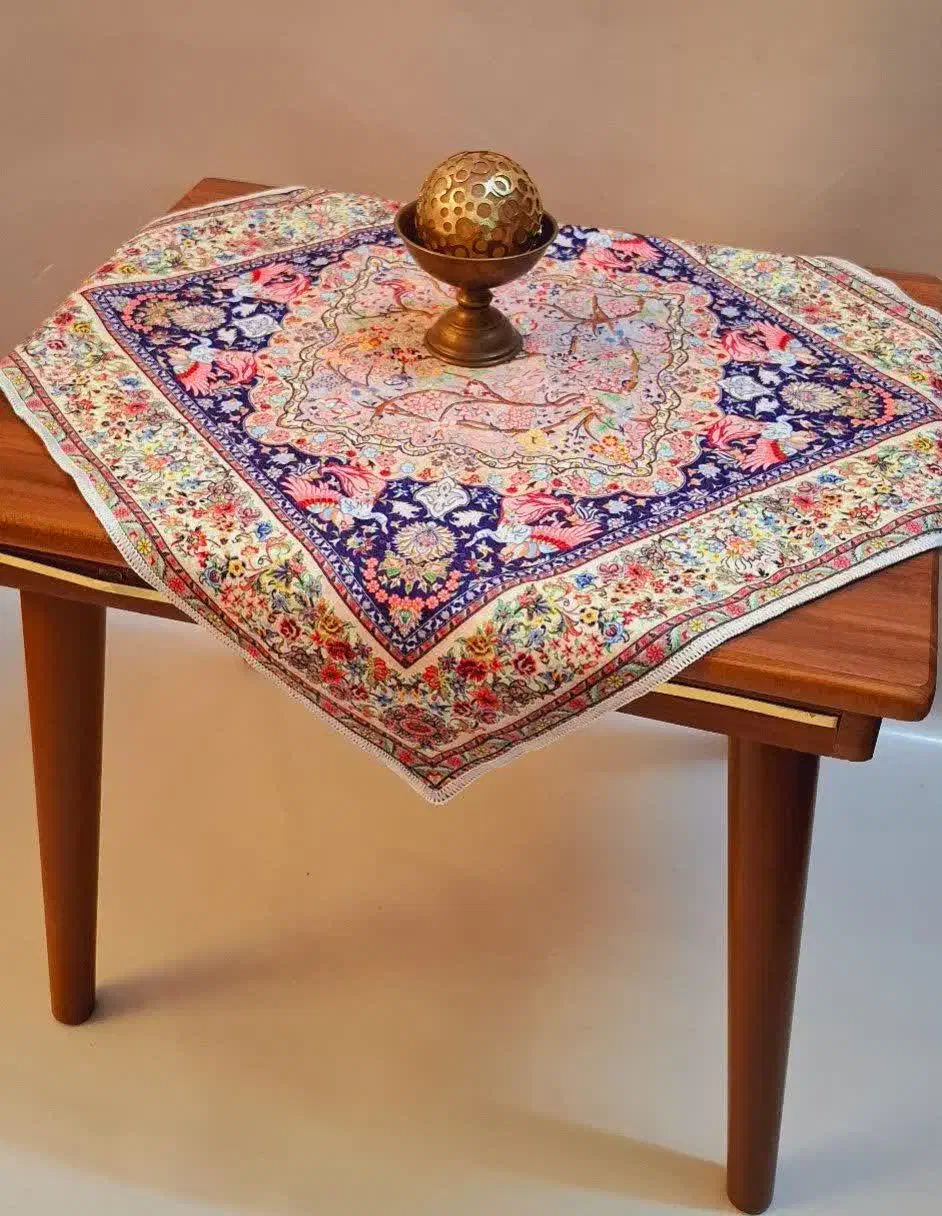 رومیزی مخمل شانل|پرده، رانر، رومیزی|یزد, |دیوار