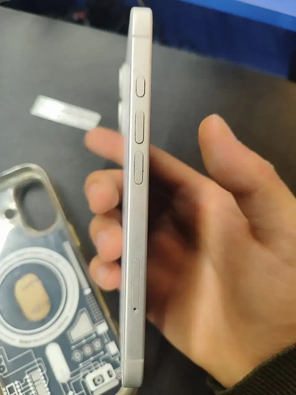 آیفون ۱۶ نرمال|موبایل|مشهد, نیروی هوایی|دیوار