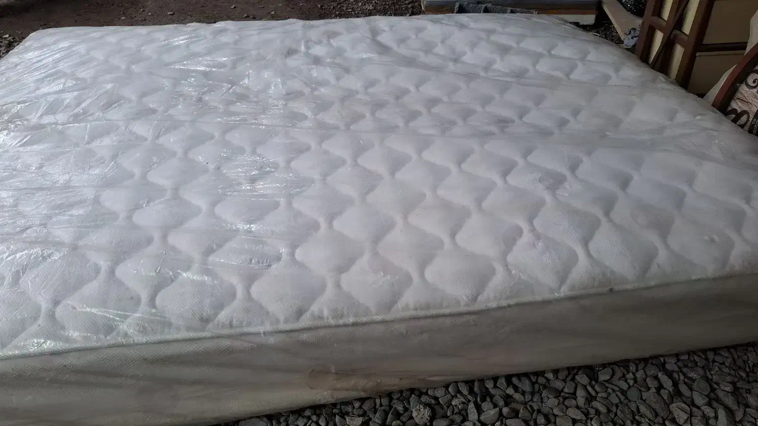 تشک تخت اسپرت کاملا نو و سالم|تشک تختخواب|شلمان, |دیوار