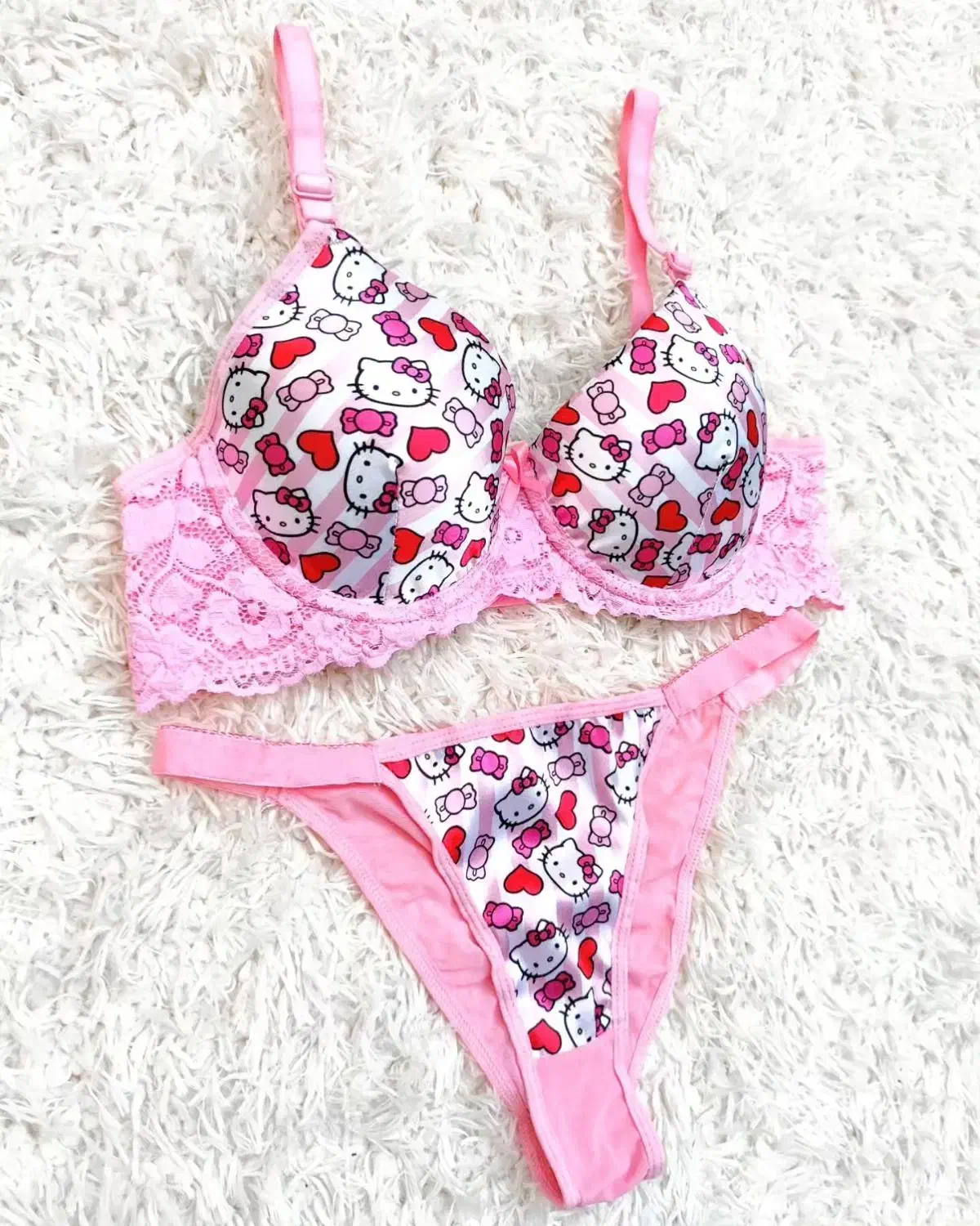 ست شرت و سوتین اسفنجی کیتی|لباس|ساوه, |دیوار