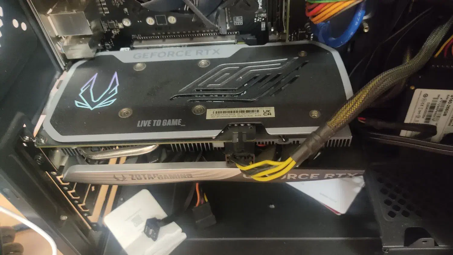 گرافیک 4060 zotac|قطعات و لوازم جانبی رایانه|برخوار, |دیوار