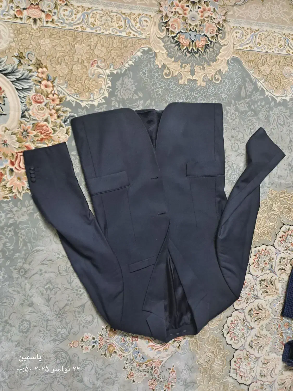 کت تک|لباس|اراک, |دیوار