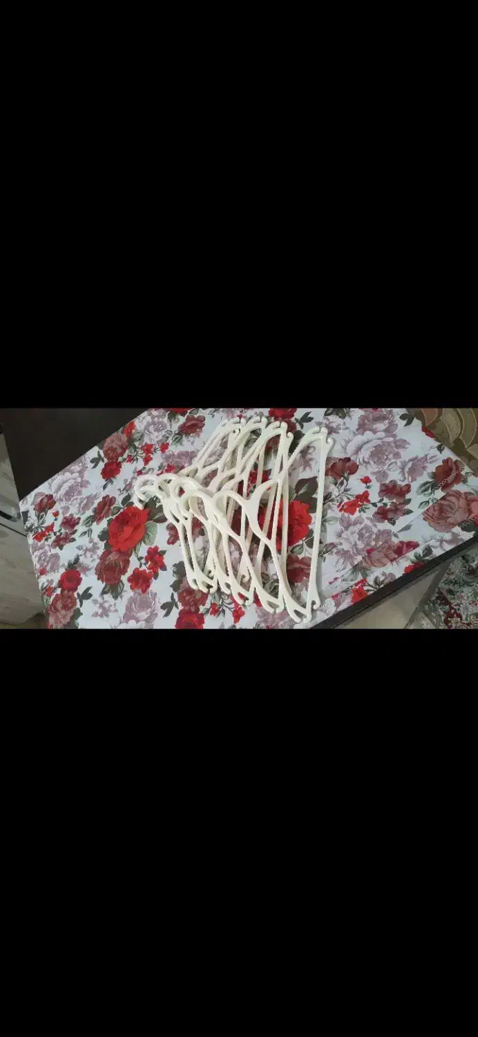 یک دست شش تایی ریال لباس|اسباب و اثاث بچه|ساوه, |دیوار