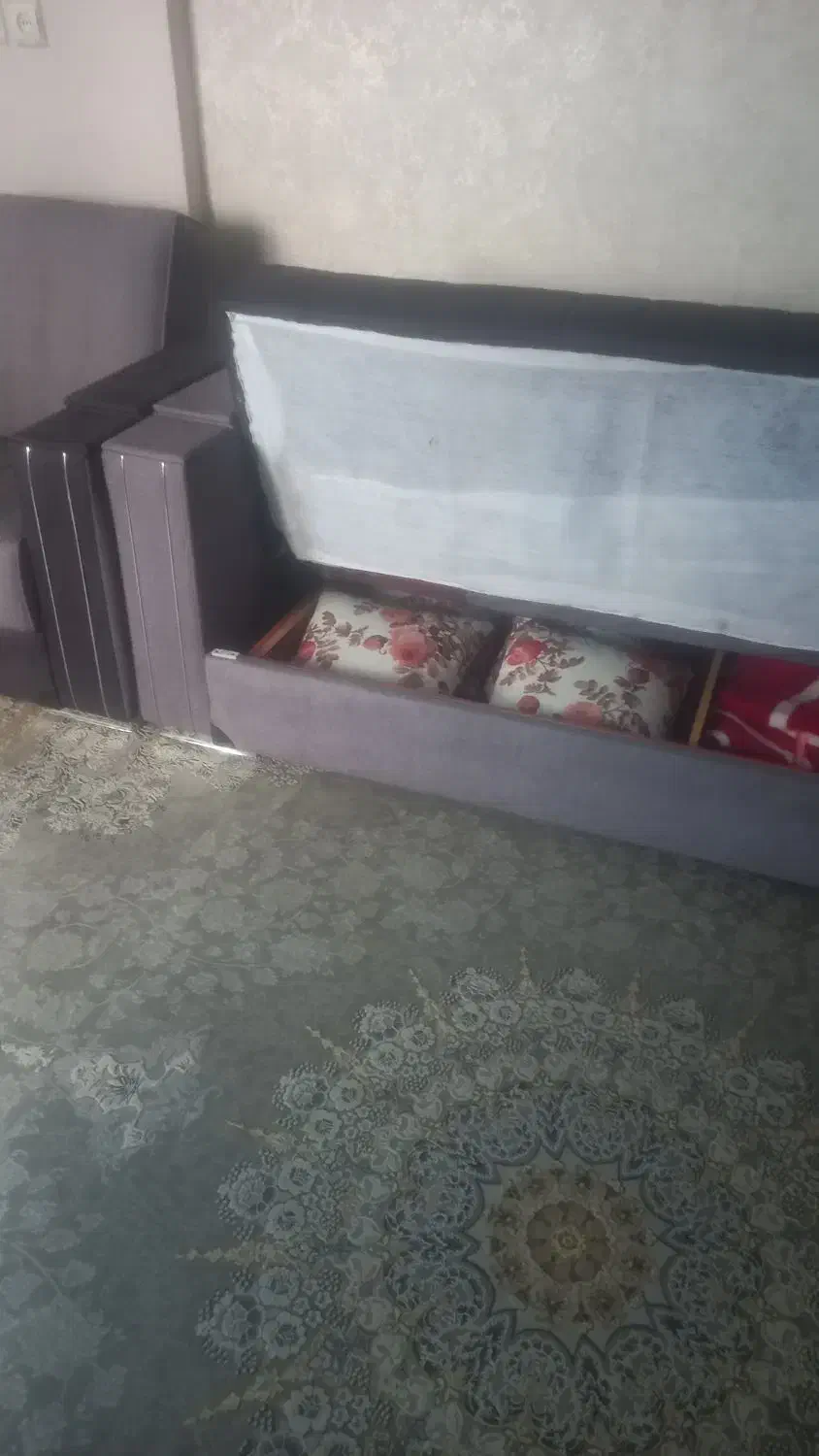 مبل تخت خواب شو بدون عیب|مبلمان خانگی و میز عسلی|اصفهان, سرتاوه|دیوار