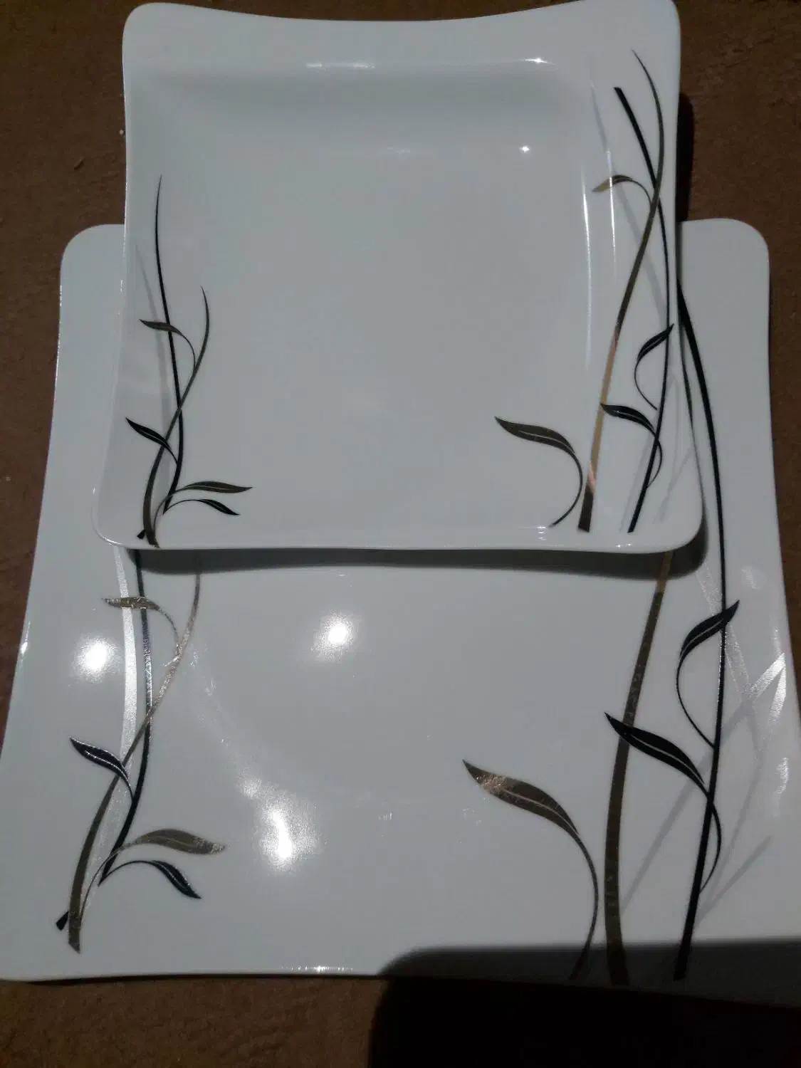 توس چینی ۸۶ پارچه|ظروف سرو و پذیرایی|سیرجان, |دیوار