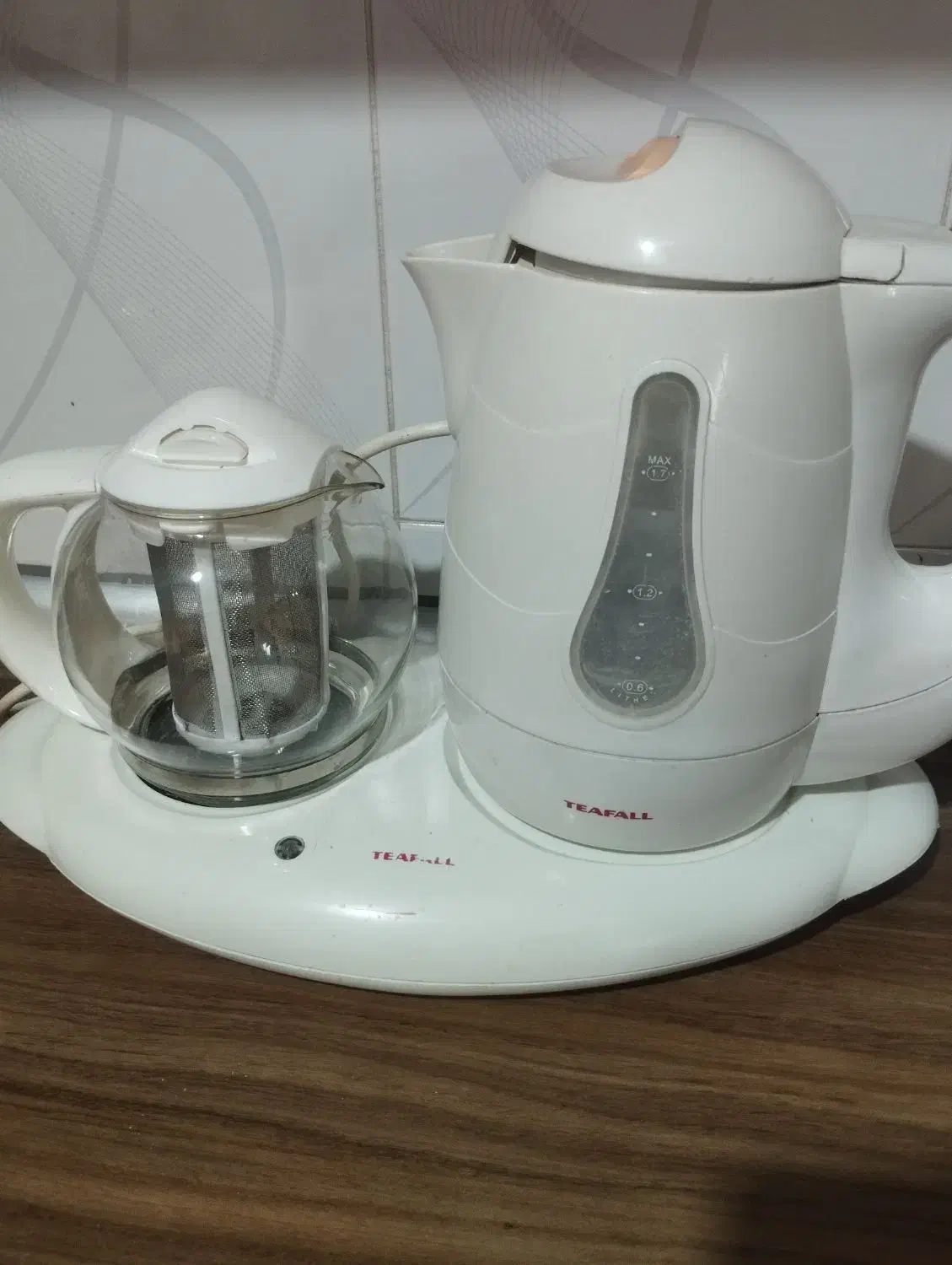 چای ساز و کاسه و فرش دستباف|ظروف سرو و پذیرایی|شاهینشهر, ۹ دی|دیوار