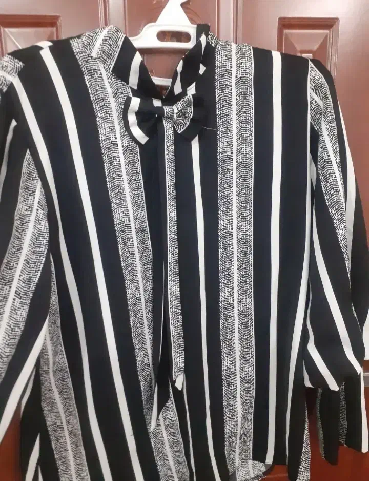 لباس ومانتو|لباس|بروجرد, |دیوار