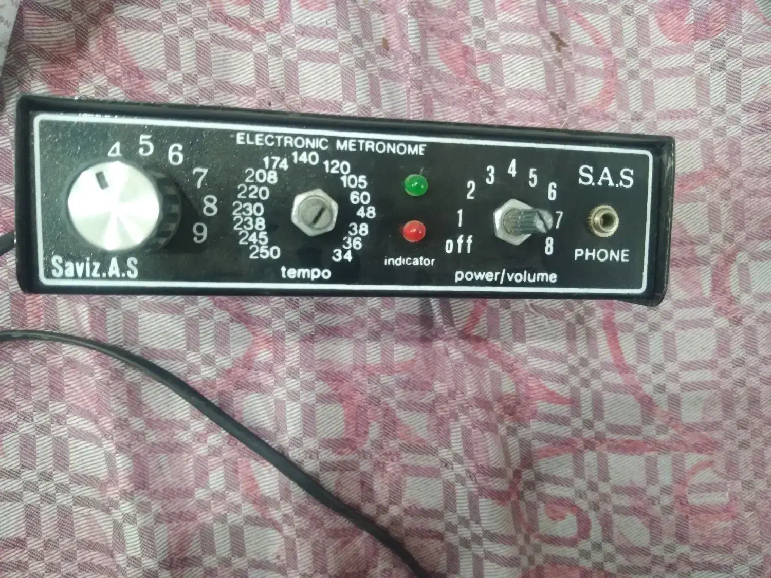 مترونوم|سازهای سنتی|نیشابور, شهرک اندیشه|دیوار