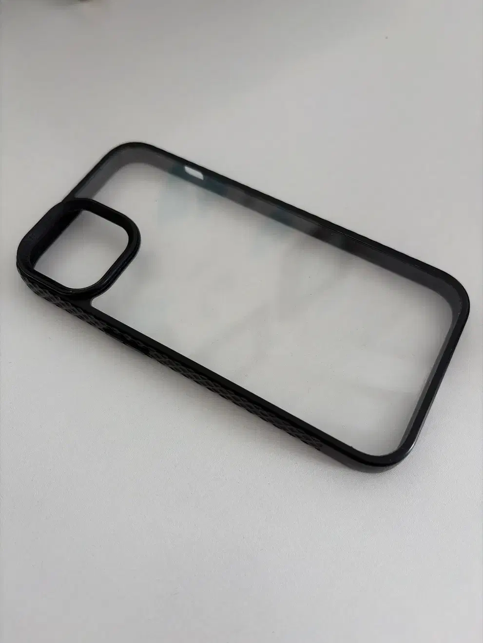 قاب آیفون ۱۳|لوازم جانبی موبایل و تبلت|اصفهان, باغ دریاچه|دیوار