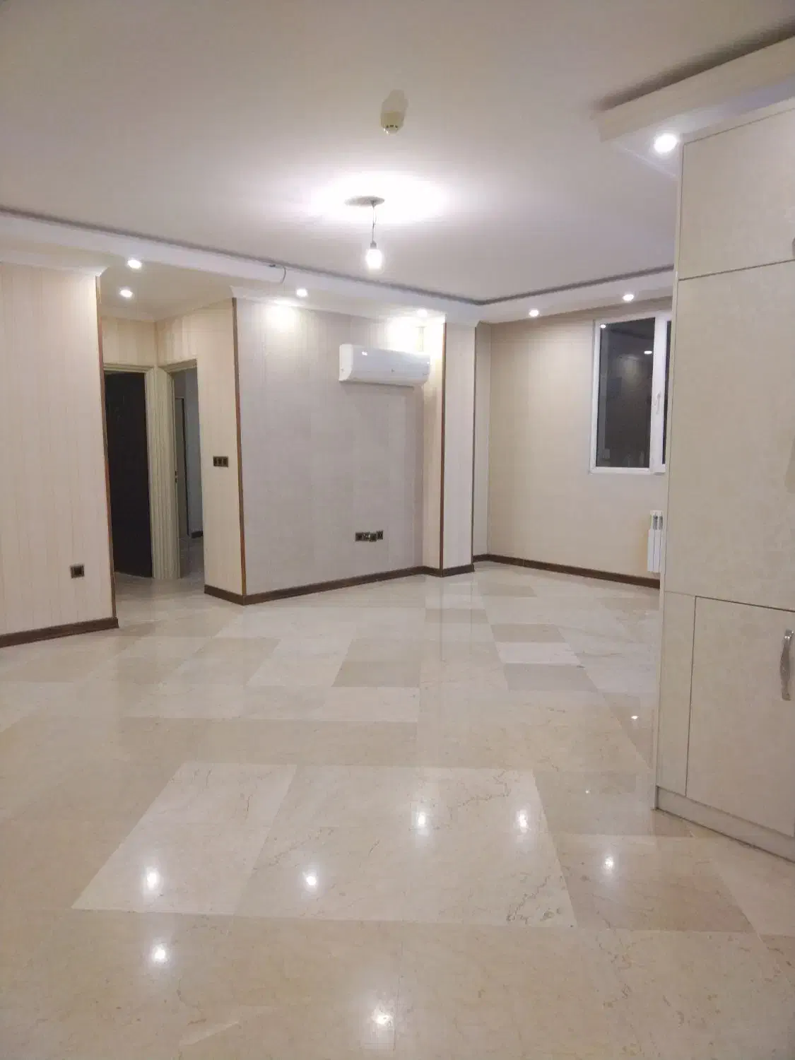 98 متر،سالن پرده خور/روبه آفتاب/اباذر|فروش آپارتمان|تهران, مهران|دیوار