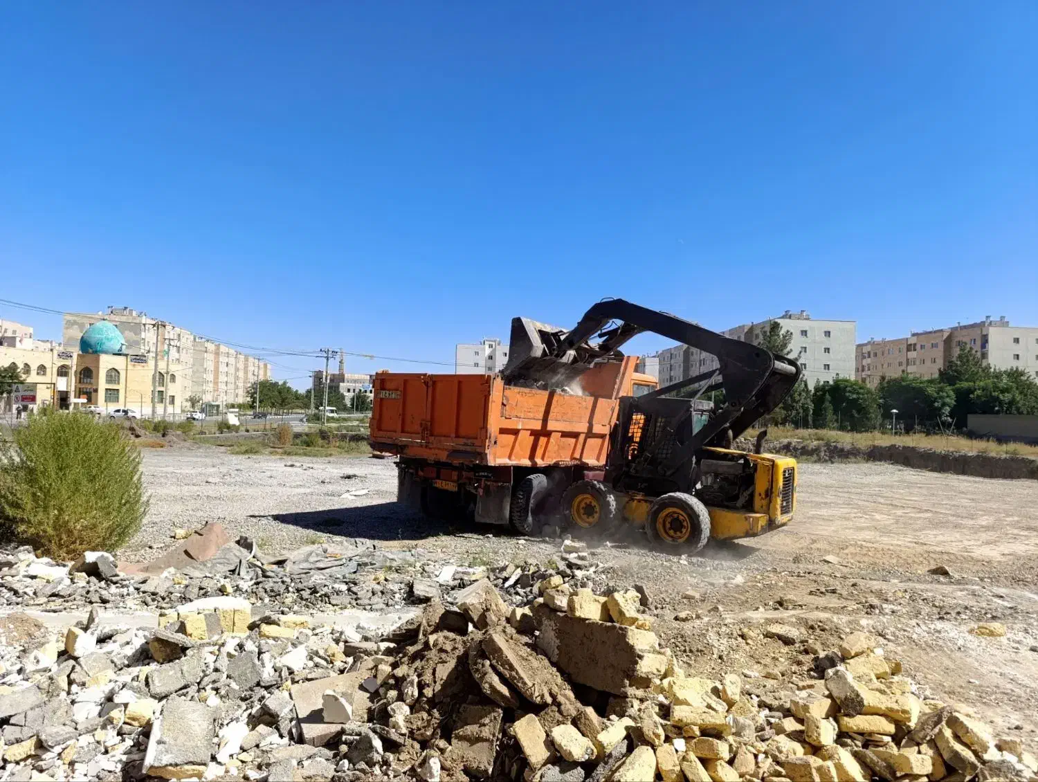 اجاره مینی لودر بابکت توماس خاور|خدمات حمل و نقل|مشهد, ایثارگران|دیوار