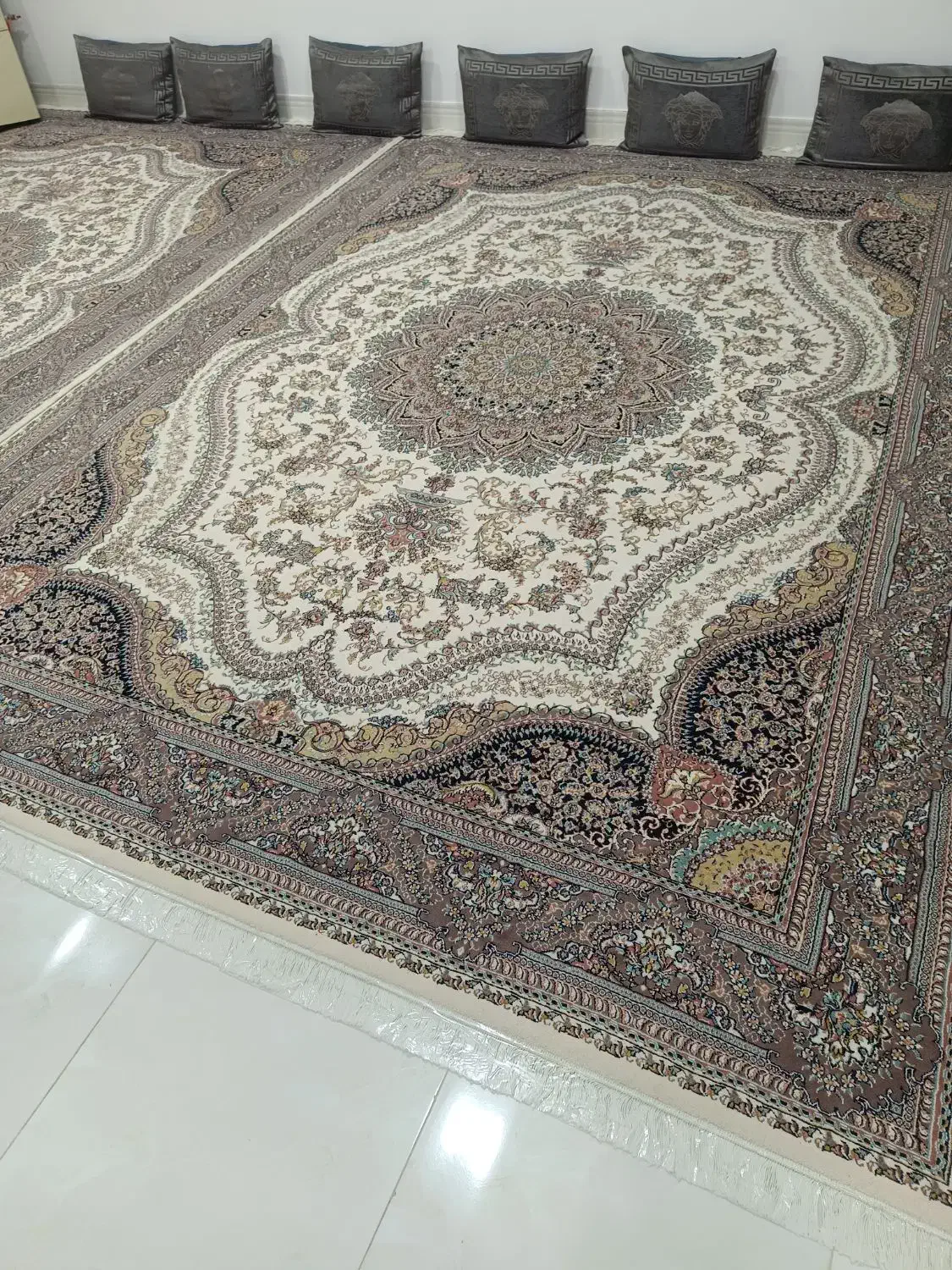 فرش 12 متری دو عدد|فرش|سوسنگرد, |دیوار