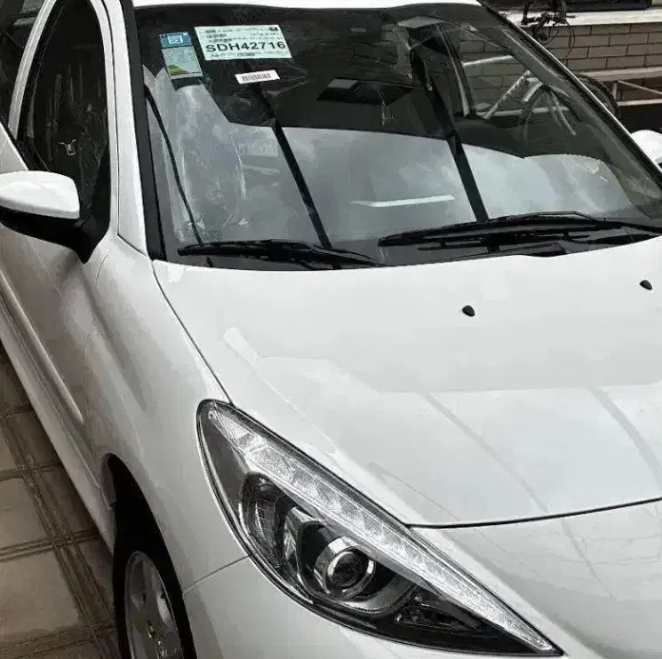 پژو207دنده اتوماتیک سقف پانورماصفرخشک گارانتی فعال|خودرو سواری و وانت|تبریز, |دیوار