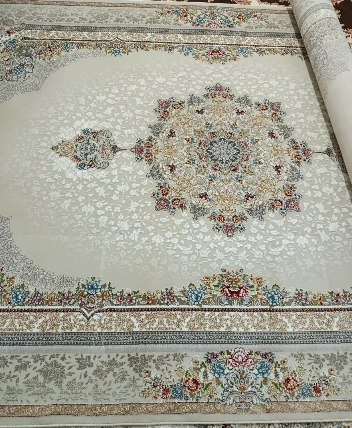 یک تخته فرش ۶متری تازه ونو|فرش|مریوان, |دیوار