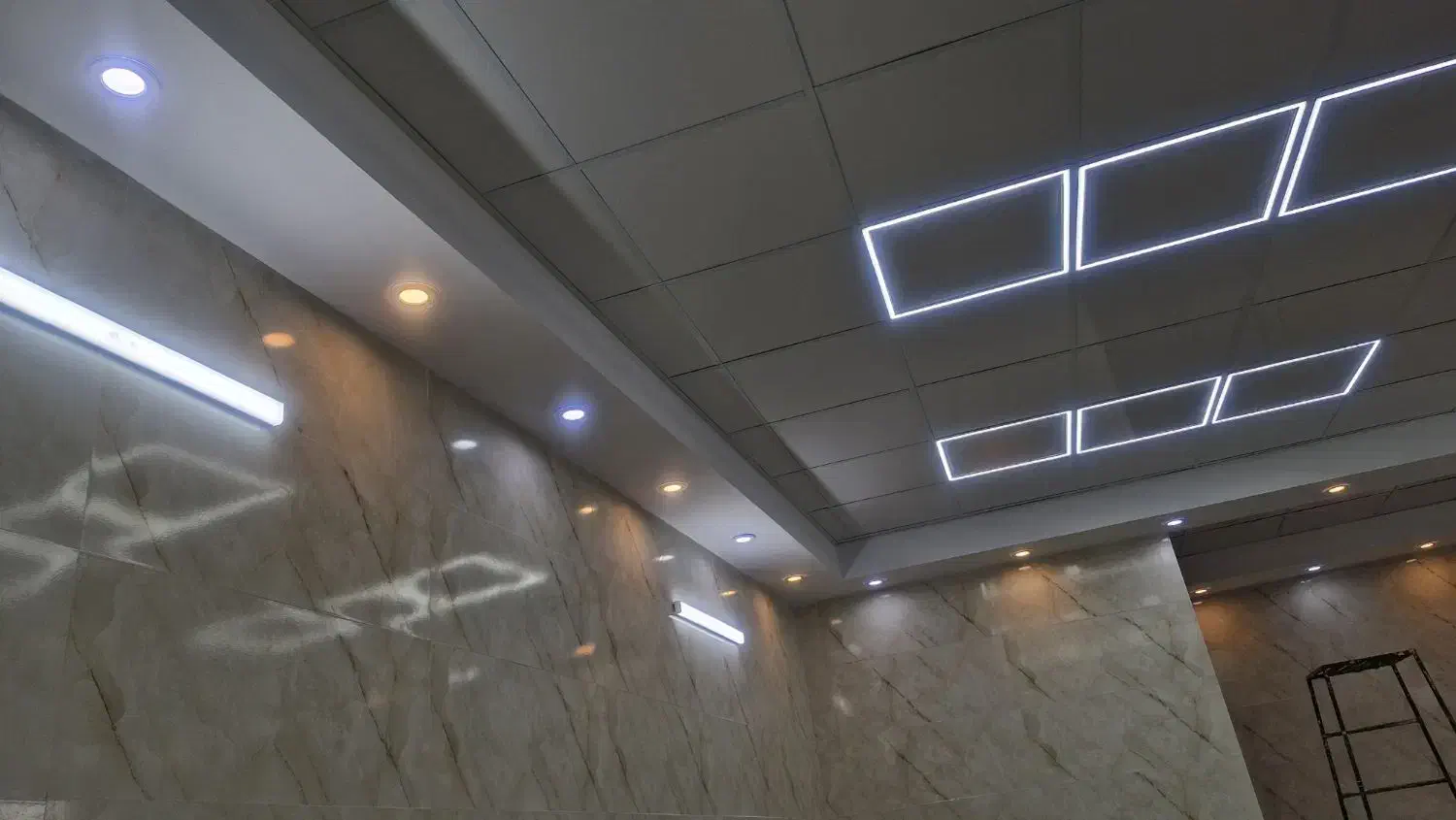 مغازه ۵۱متری تجاری|اجارهٔ مغازه و غرفه|قرچک, شهرک طلائیه|دیوار