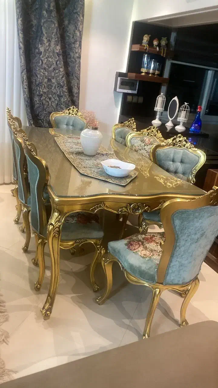 مبل سلطنتی ۹ نفره و میزناهارخوری|مبلمان خانگی و میز عسلی|مشهد, سعد آباد|دیوار