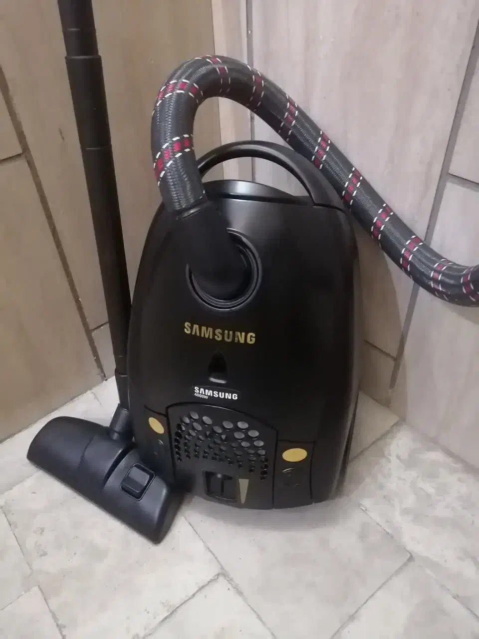 جاروبرقیSAMSUNG اصل کره۴۰۰۰وات درحدنوقوی سالم|جاروبرقی، جارو شارژی، بخارشو|تهران, هفت چنار|دیوار