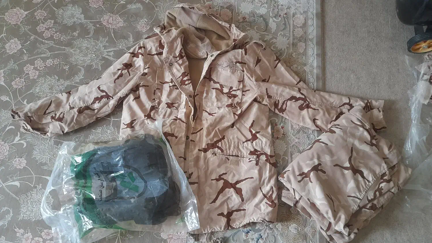 اورکت و لباس سربازی|لباس|کرمانشاه, |دیوار