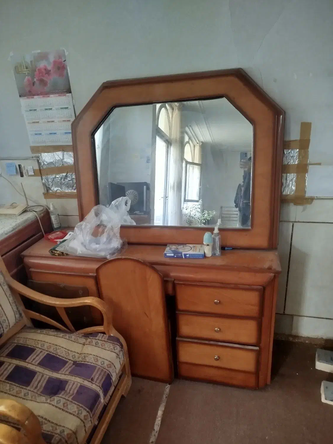 میز آرایش و میز مدیریت|میز تحریر و کامپیوتر|شاهینشهر, گزبرخوار|دیوار