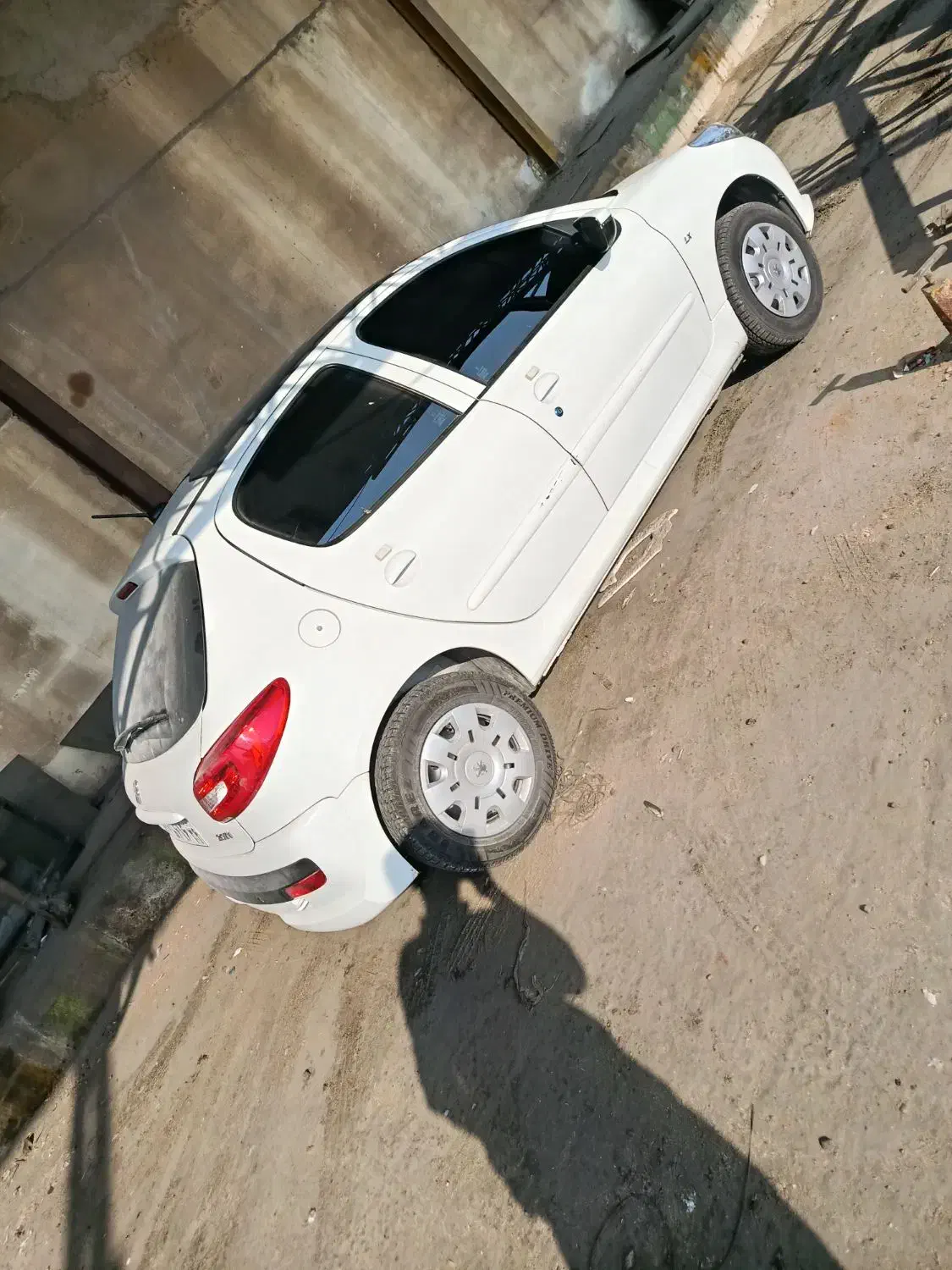 207|خودرو سواری و وانت|چمران, |دیوار