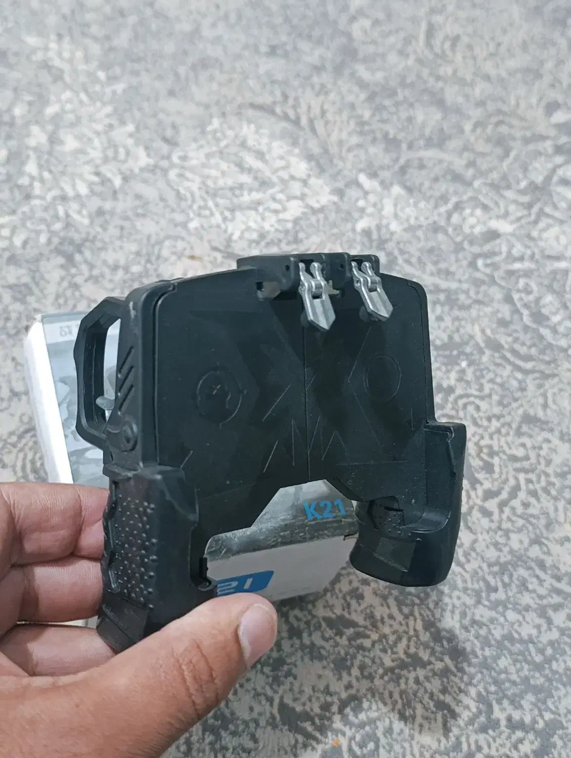 نگهدارنده موبایل روی دسته ، و دسته بازی پابجی|کنسول، بازی ویدئویی و آنلاین|زاهدان, |دیوار