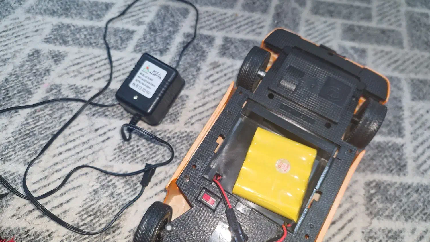 ماشین کنترلی شارژی|اسباب‌‌بازی|اهواز, زیتون کارمندی|دیوار