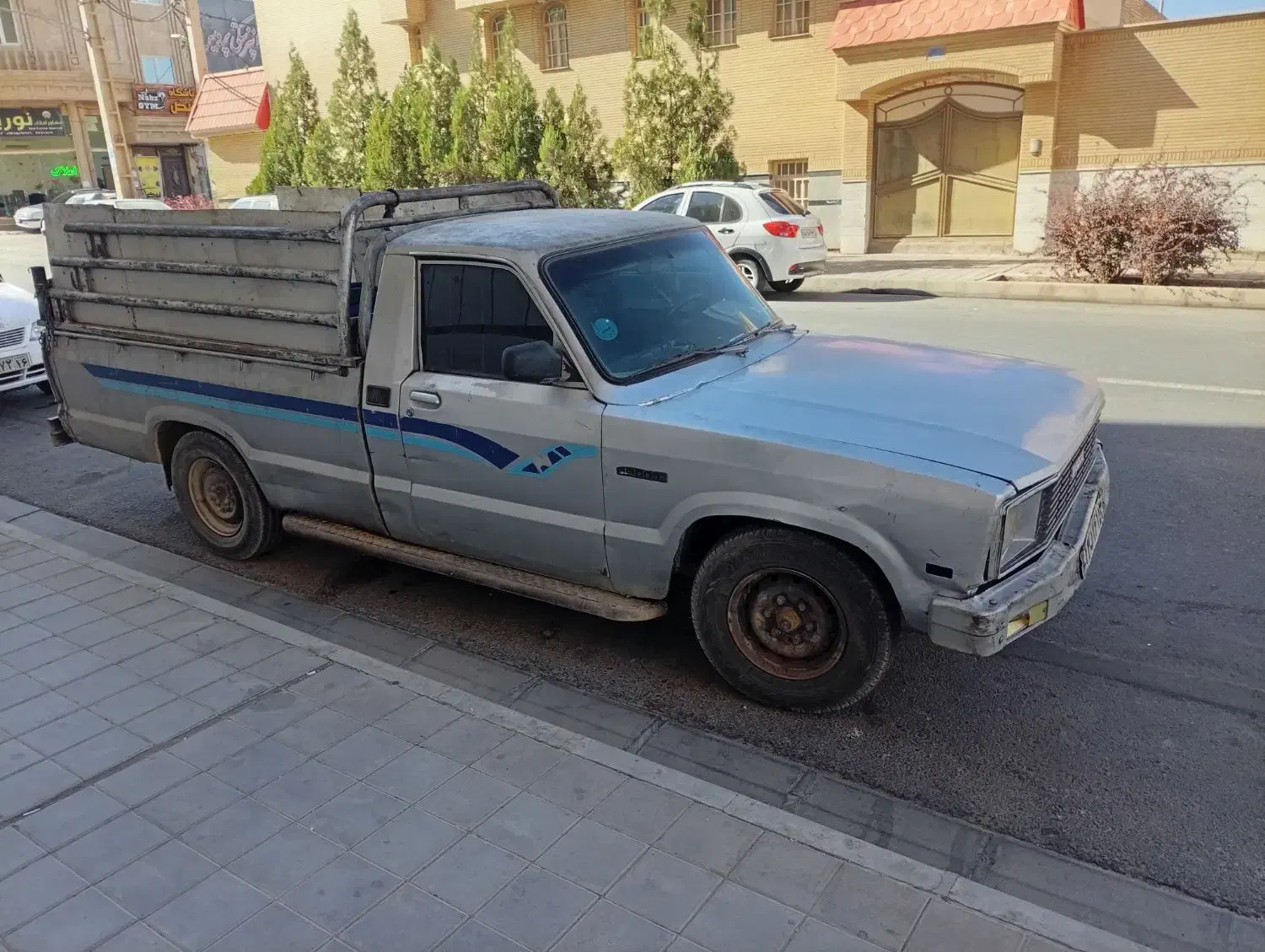 وانت مزدا 2000 تک کابین|خودرو سواری و وانت|قم, پردیسان|دیوار