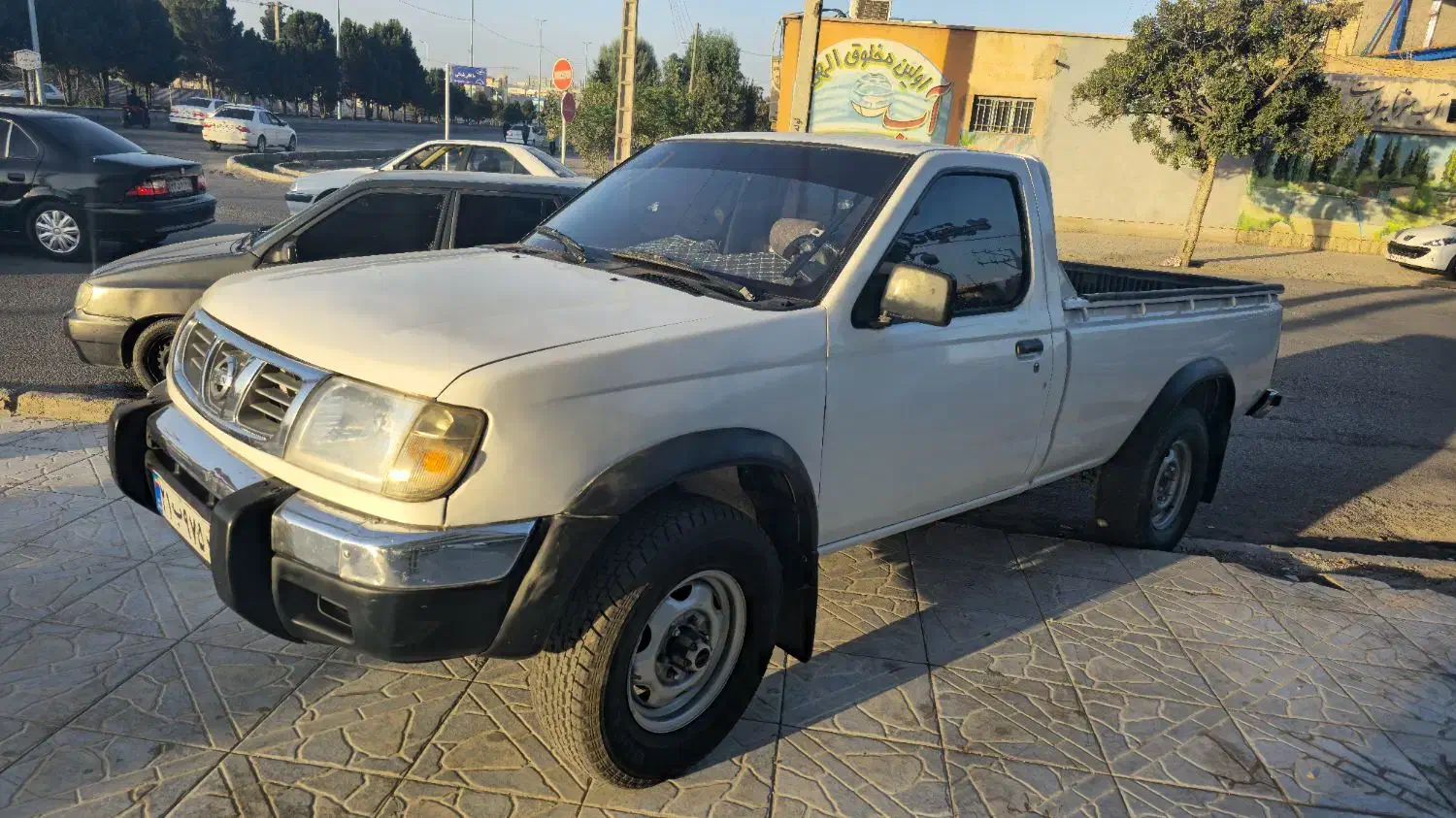 نیسان پیکاپ|خودرو سواری و وانت|شیراز, شاهچراغ|دیوار
