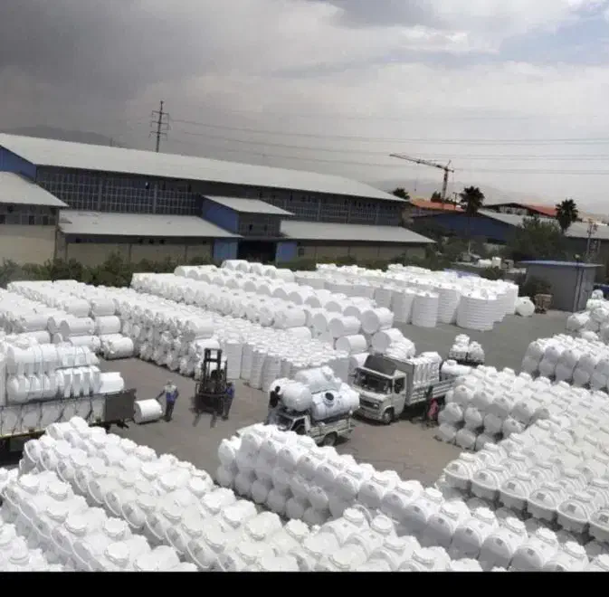 تانکر پلی اتیلن منبع آب مخزن پایه دار|حراج|شیراز, شهرک صنعتی شیراز|دیوار