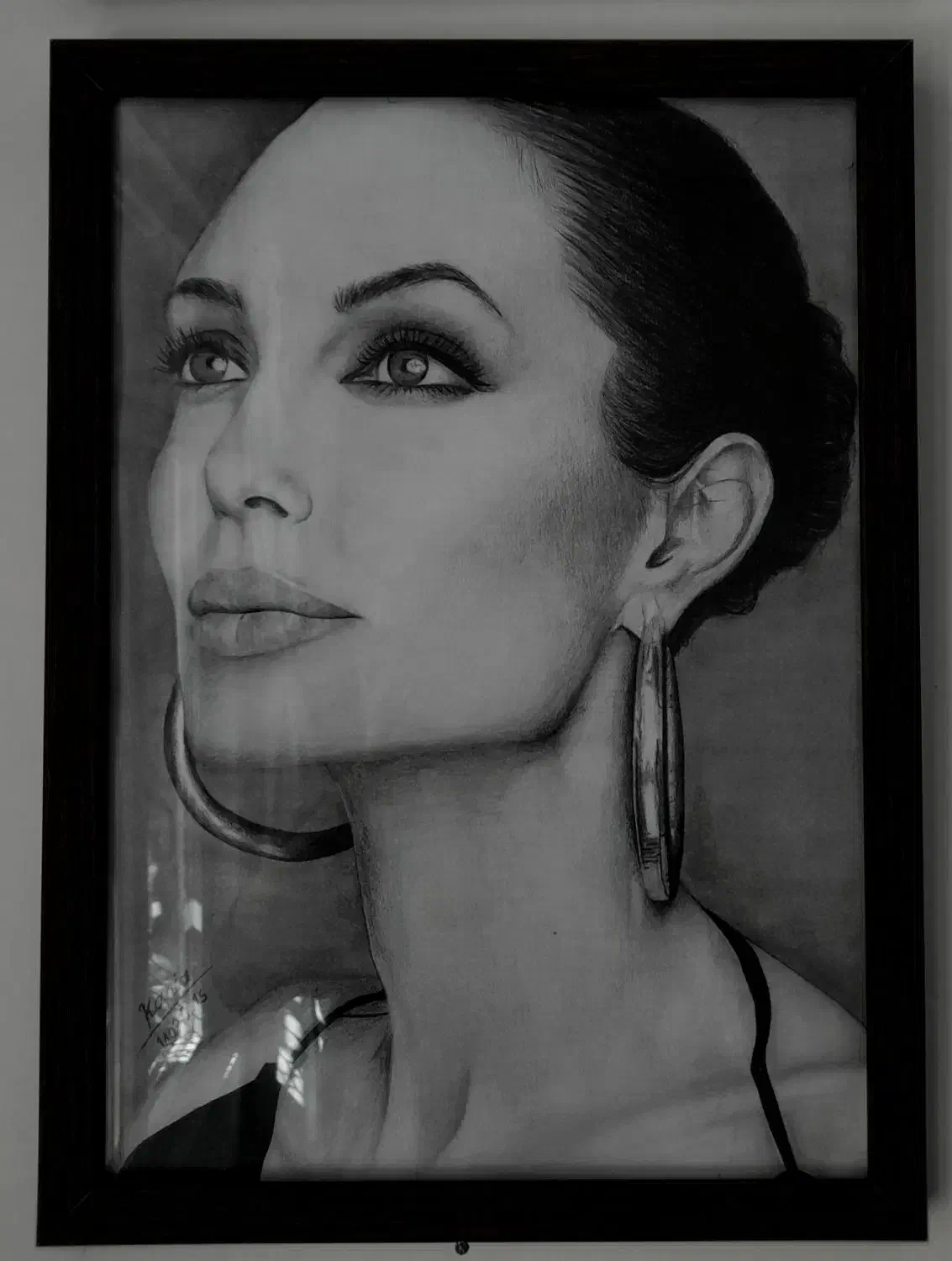 طراحی سیاهقلم از آنجلینا جولی|تابلو، نقاشی، عکس|نوسود, |دیوار