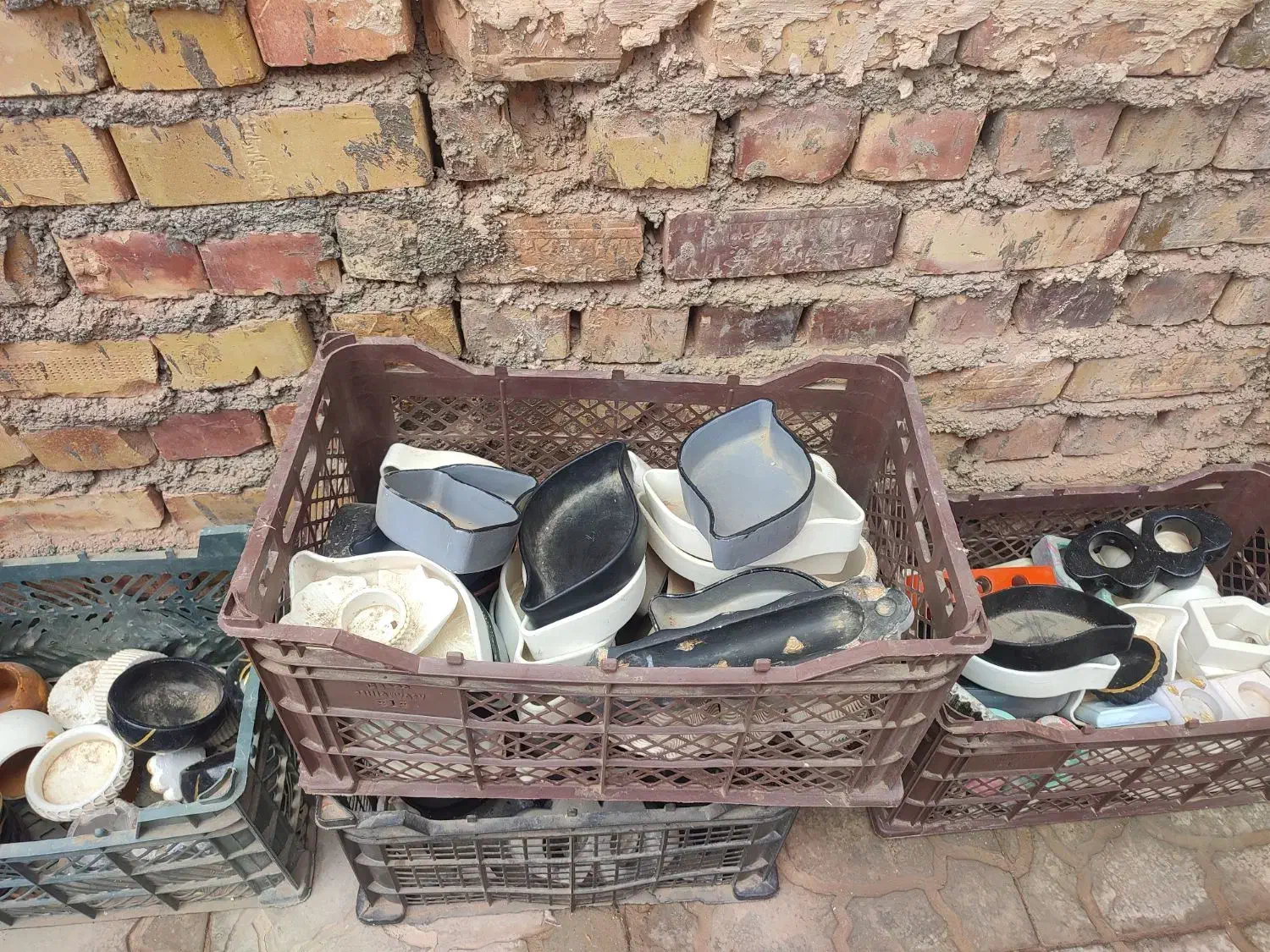 سنگ مصنوعی|مجسمه، تندیس، ماکت|تربت جام, باغ سنگان سفلی|دیوار