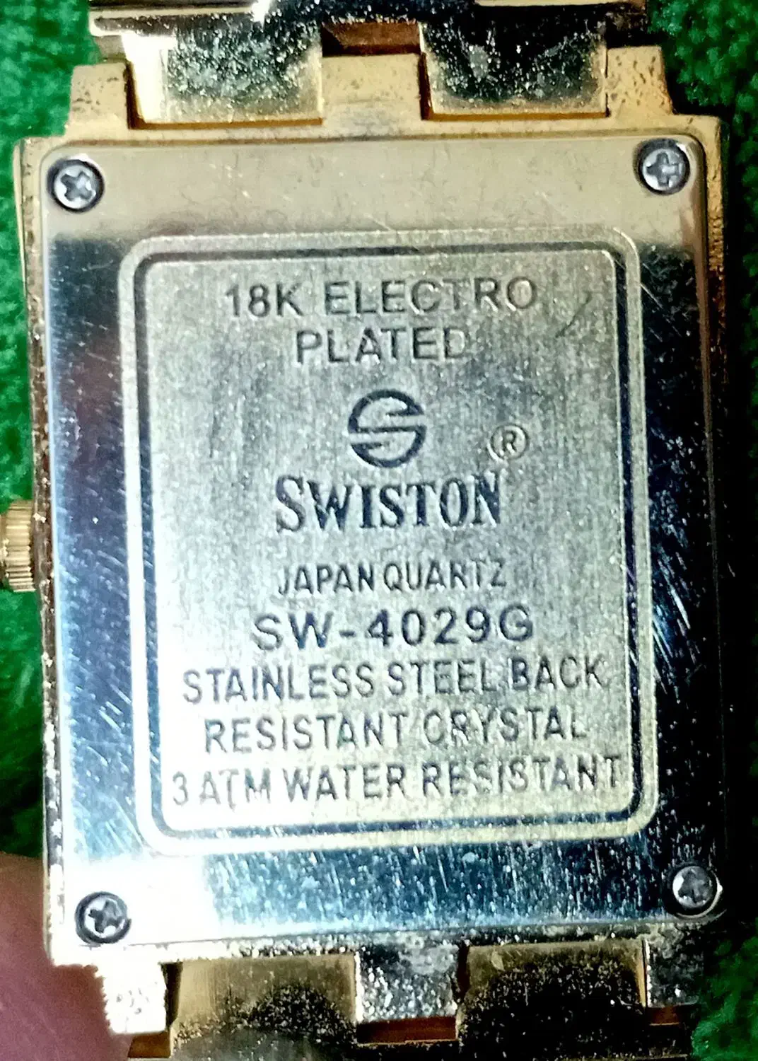 ساعت‌‌ سوئیستون‌ اصل‌ آبکاری طلا قیمت ۱/۱۰۰/۰۰۰|ساعت|اسلام‌شهر, شهرک قائمیه|دیوار