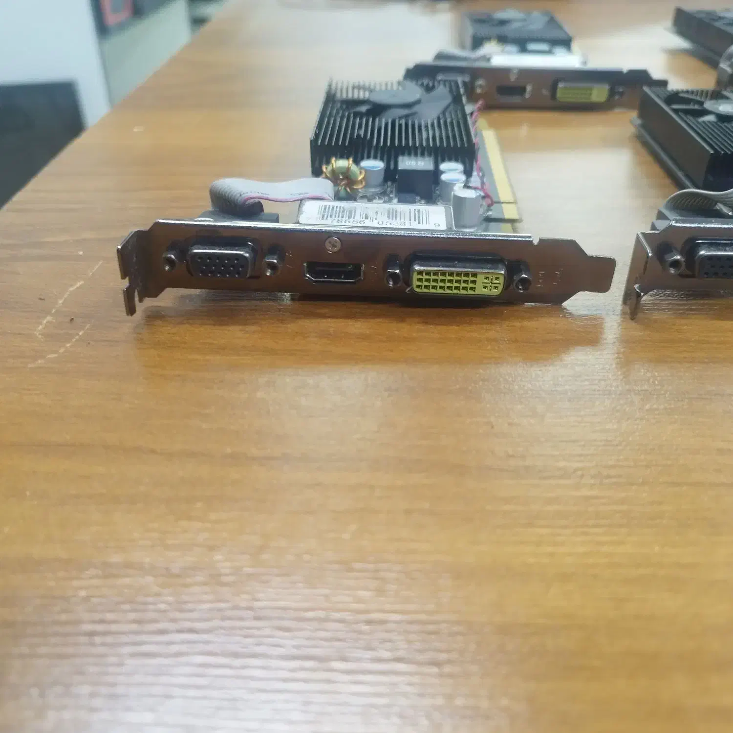 کارت گرافیک ۱ گیگ برند xfx|قطعات و لوازم جانبی رایانه|اندیشه, اندیشه فاز ۱|دیوار